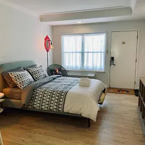 https://300-trendy-studio-307-with-ac.halifax-hotels.org